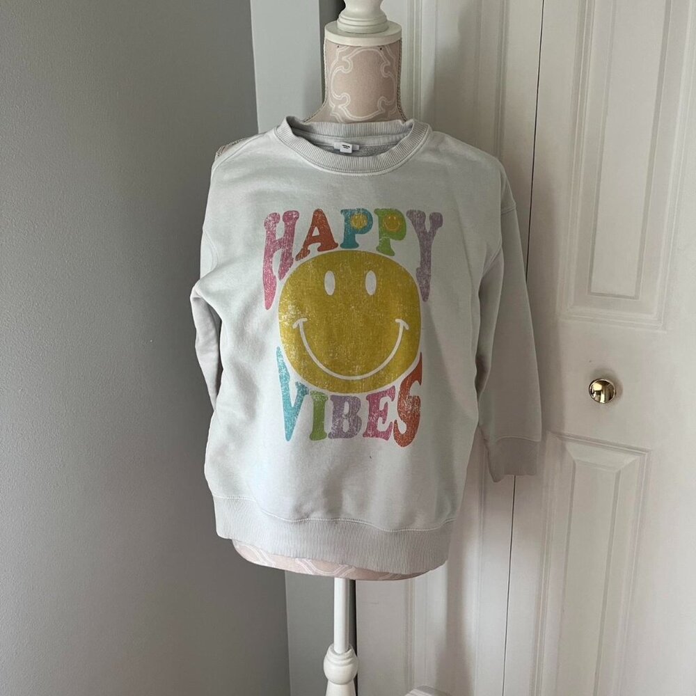 “Happy Vibes” sweater